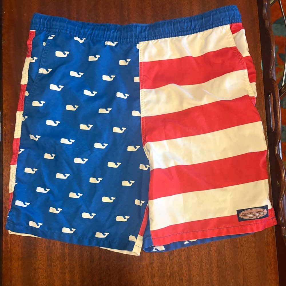 Vineyard Vines Boys Youth Red, White and Blue Flag Swim Trunks Size XL (18)